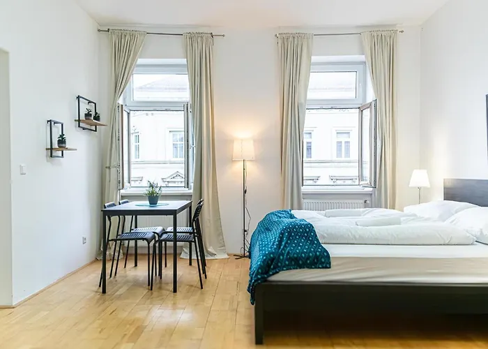 Affordable 2br Near Wiener Stadthalle Apartment Wien