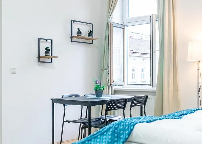 Affordable 2br Near Wiener Stadthalle * Wien